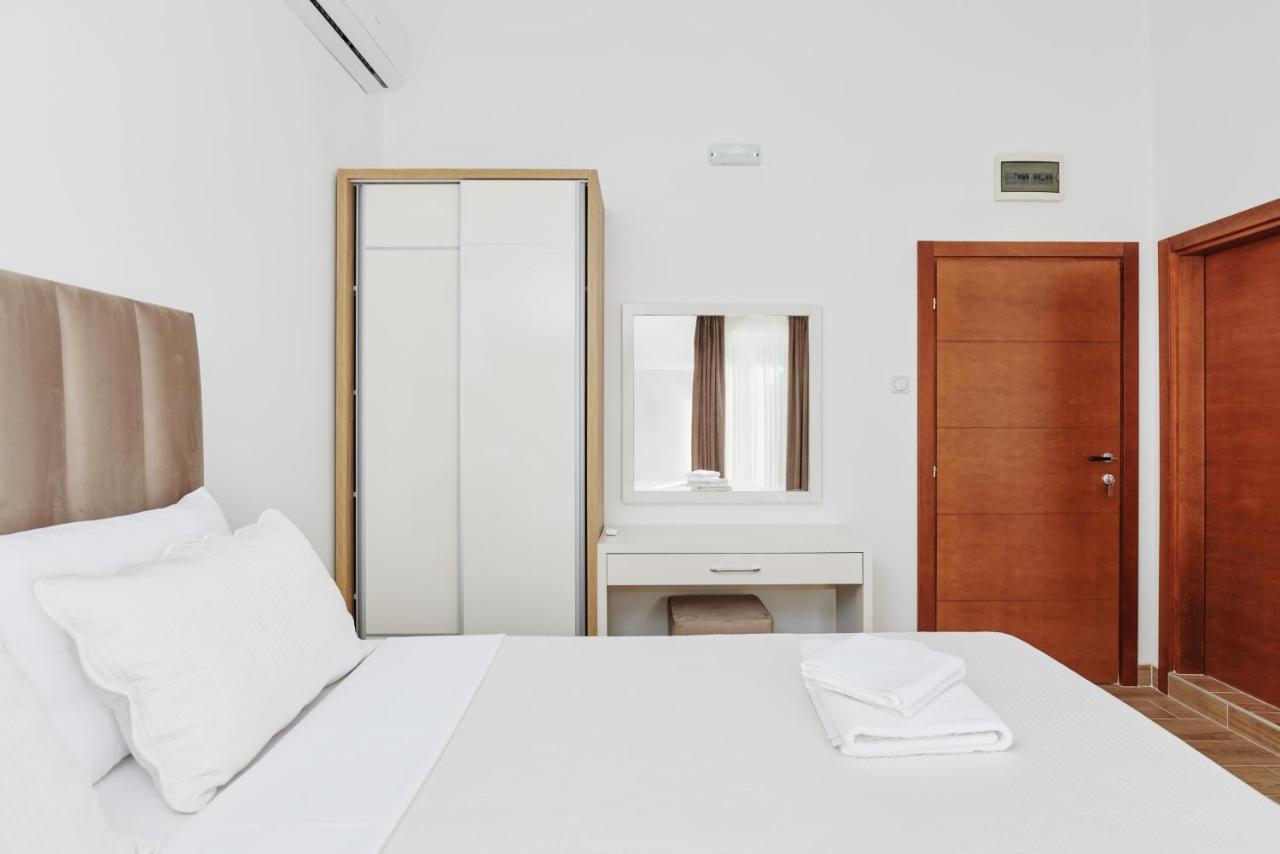 Apartments Rozer Cattaro Esterno foto